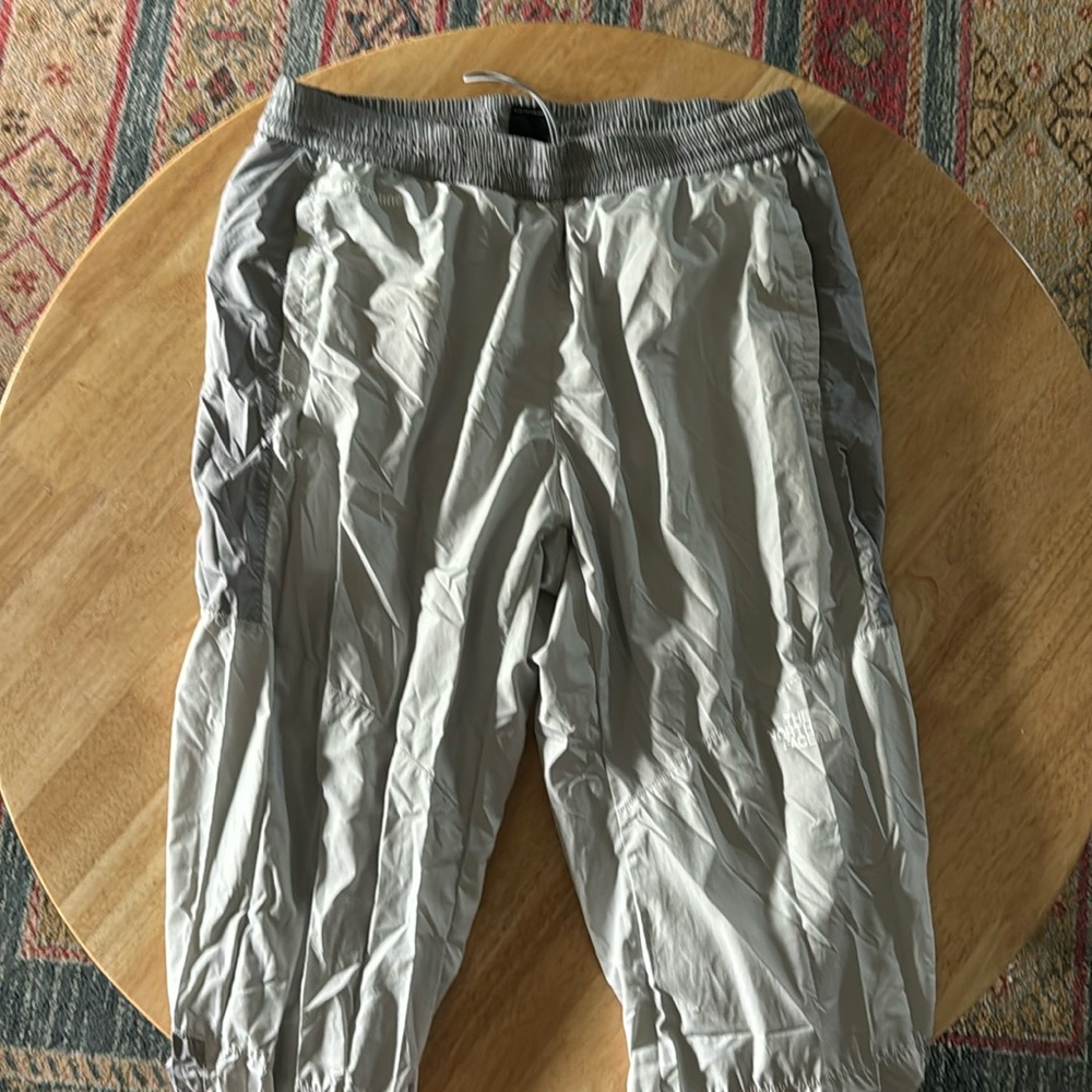 Men’s XL The North Face sport pant gently warn